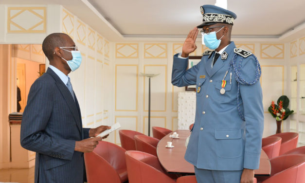 JID 2021 : [Photos] Cérémonie symbolique de remise de médailles d&rsquo;honneur et de certificats de mérite de l&rsquo;OMD au Ministère des Finances et du Budget